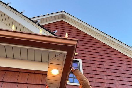 Christmas Light Installation Costs in Southern Illinois: What Homeowners Can Expect